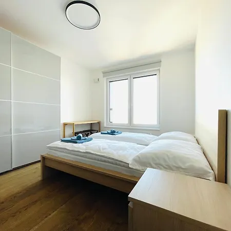 Sag 18th Floor Beautiful In Center Free Wifi Apartament