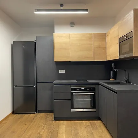 Sag 18th Floor Beautiful In Center Free Wifi * Bratislava